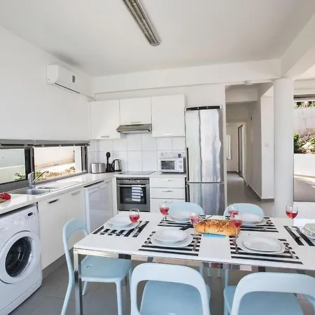 Esprit Ev23 By Interhome *