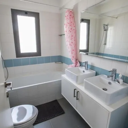 Latchi Esprit Ev23 By Interhome * לאצ'י