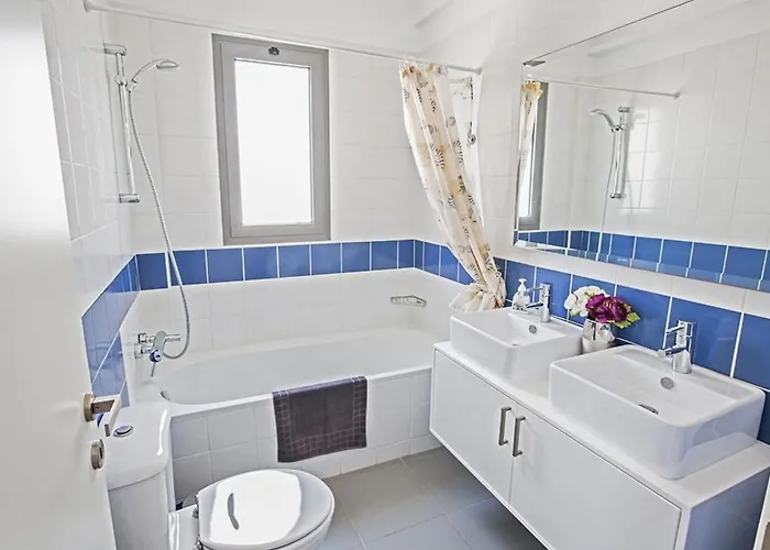 Latchi Esprit Ev23 By Interhome